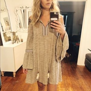 Shoulder cut out dress